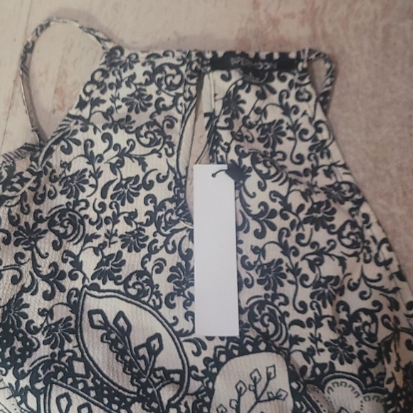 Tank - Picture 3 of 3